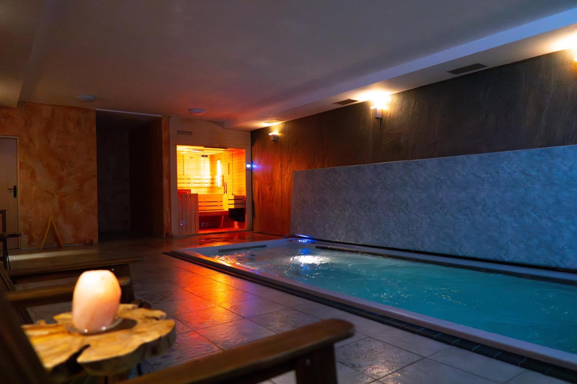 Wellness Hotel - Viktorka, Herecky Dum Ceska Skalice Exterior photo